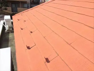 オレンジ色の屋根